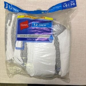 NWT Boys Cushion Hanes Crew Socks White Grey Size Large Shoe Size 3-9 12 Pairs